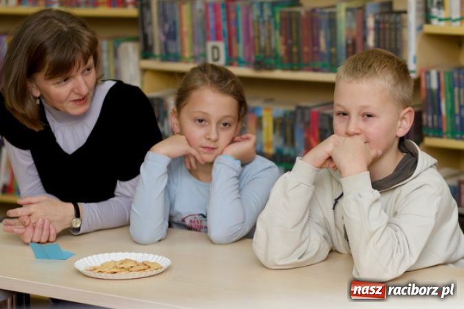 Zdjęcie w galerii na portalu naszraciborz.pl: Tomek Wilmowski łączy pokolenia wiadomości z regionu
