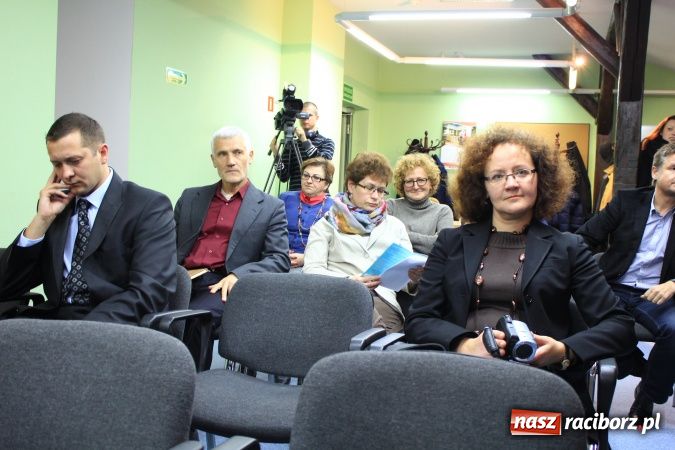 Zdjęcie w galerii na portalu naszraciborz.pl: Racibórz nie tętni życiem wiadomości z regionu