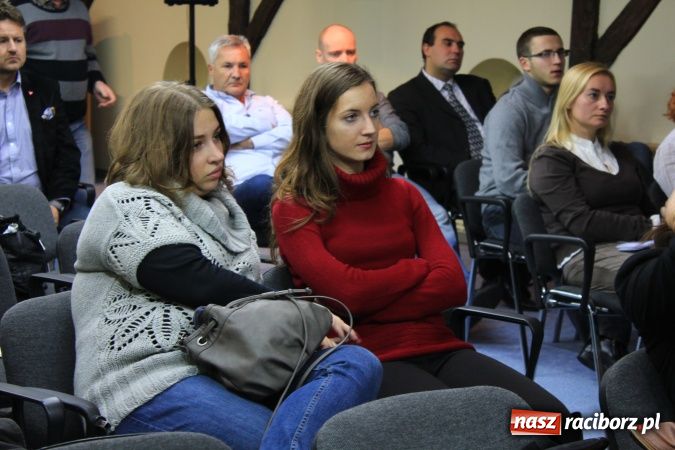 Zdjęcie w galerii na portalu naszraciborz.pl: Racibórz nie tętni życiem wiadomości z regionu