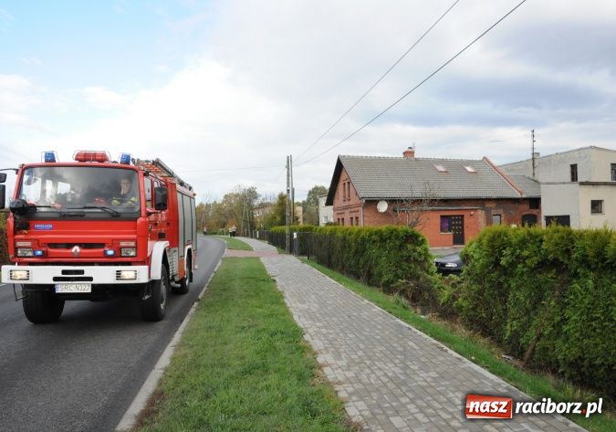 Zdjęcie w galerii na portalu naszraciborz.pl: Wjechał oplem na posesję w Markowicach wiadomości z regionu