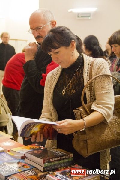 Zdjęcie w galerii na portalu naszraciborz.pl: IX Wiatraki rozhulały zamek wiadomości z regionu