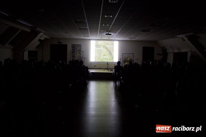 Zdjęcie w galerii na portalu naszraciborz.pl: IX Wiatraki rozhulały zamek wiadomości z regionu