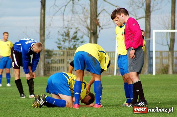 Zdjęcie w galerii na portalu naszraciborz.pl: Płomień nie spalił Owsiszcz wiadomości z regionu