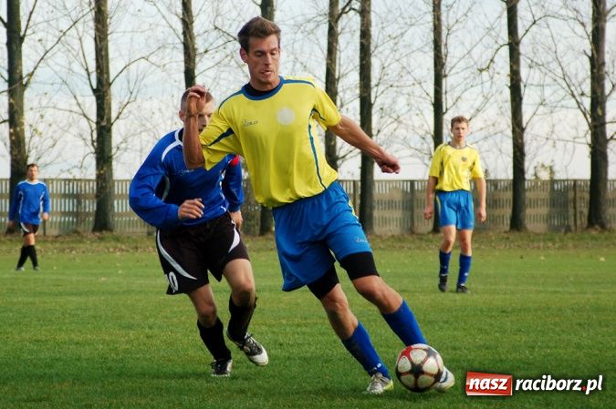 Zdjęcie w galerii na portalu naszraciborz.pl: Płomień nie spalił Owsiszcz wiadomości z regionu