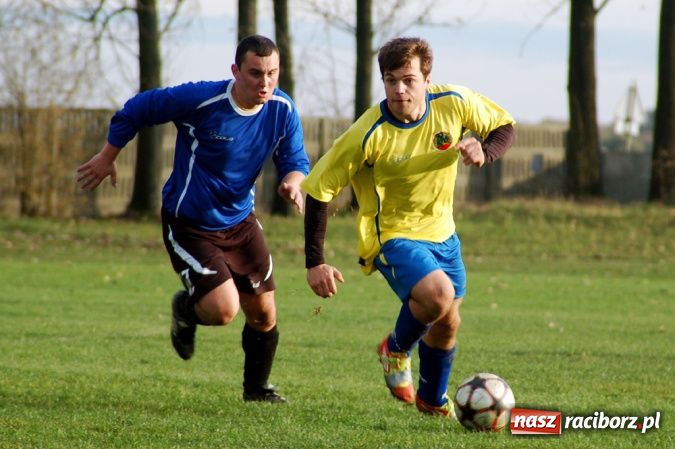 Zdjęcie w galerii na portalu naszraciborz.pl: Płomień nie spalił Owsiszcz wiadomości z regionu