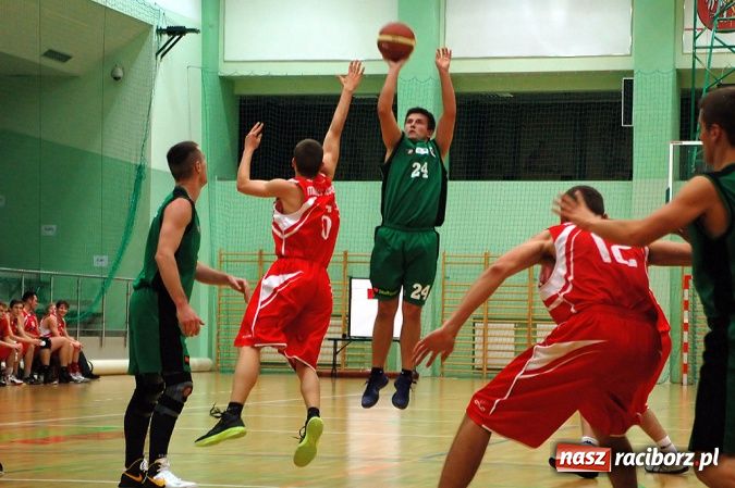 Zdjęcie w galerii na portalu naszraciborz.pl: W derbach regionu lepszy Rybnik wiadomości z regionu