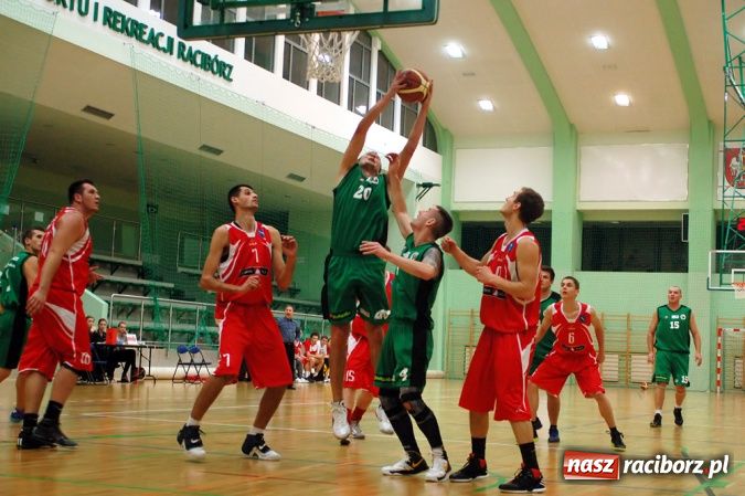 Zdjęcie w galerii na portalu naszraciborz.pl: W derbach regionu lepszy Rybnik wiadomości z regionu