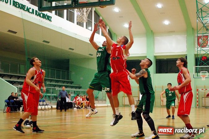 Zdjęcie w galerii na portalu naszraciborz.pl: W derbach regionu lepszy Rybnik wiadomości z regionu