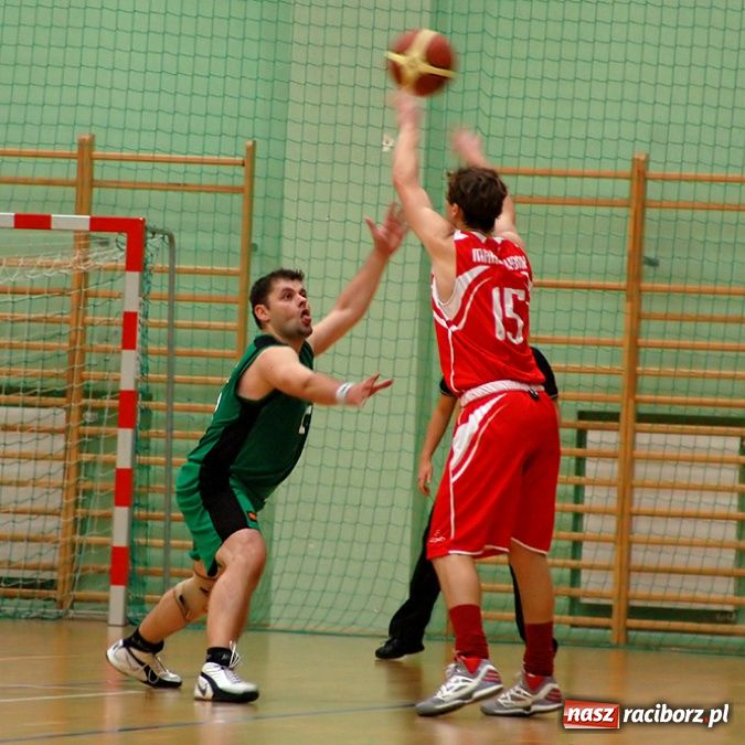Zdjęcie w galerii na portalu naszraciborz.pl: W derbach regionu lepszy Rybnik wiadomości z regionu