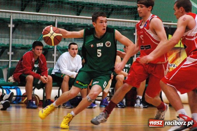 Zdjęcie w galerii na portalu naszraciborz.pl: W derbach regionu lepszy Rybnik wiadomości z regionu