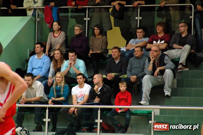 Zdjęcie w galerii na portalu naszraciborz.pl: W derbach regionu lepszy Rybnik wiadomości z regionu