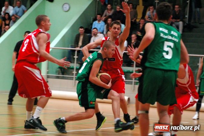 Zdjęcie w galerii na portalu naszraciborz.pl: W derbach regionu lepszy Rybnik wiadomości z regionu