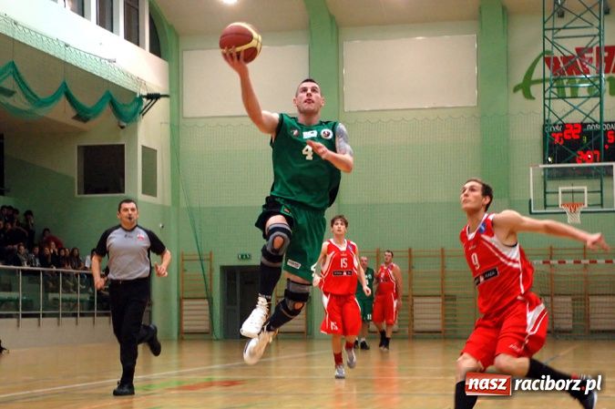 Zdjęcie w galerii na portalu naszraciborz.pl: W derbach regionu lepszy Rybnik wiadomości z regionu