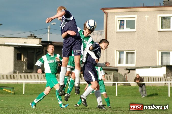 Zdjęcie w galerii na portalu naszraciborz.pl: Dąb Gaszowice rozbił Unię wiadomości z regionu