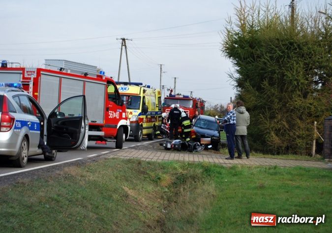 Zdjęcie w galerii na portalu naszraciborz.pl: Było bardzo groźnie - wypadek w samo południe w Rudach Kolonii Renerowskiej wiadomości z regionu
