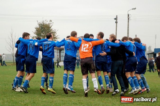 Zdjęcie w galerii na portalu naszraciborz.pl: Naprzód Borucin mistrzem jesieni wiadomości z regionu
