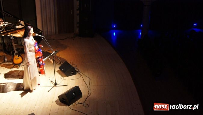 Zdjęcie w galerii na portalu naszraciborz.pl: Wspomnienie o Annie German w RCK wiadomości z regionu