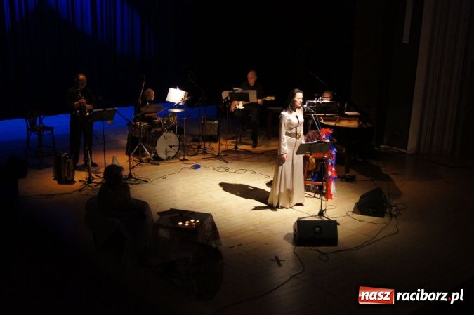 Zdjęcie w galerii na portalu naszraciborz.pl: Wspomnienie o Annie German w RCK wiadomości z regionu