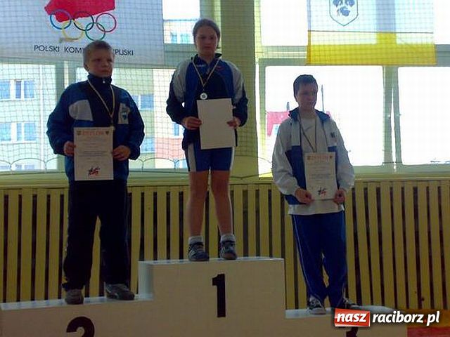 Zdjęcie w galerii na portalu naszraciborz.pl: Zapaśnicy Dębu Brzeźnica walczyli na trzech frontach wiadomości z regionu