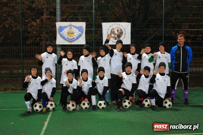 Zdjęcie w galerii na portalu naszraciborz.pl: UKS Ikar liczy na Wasze wsparcie wiadomości z regionu
