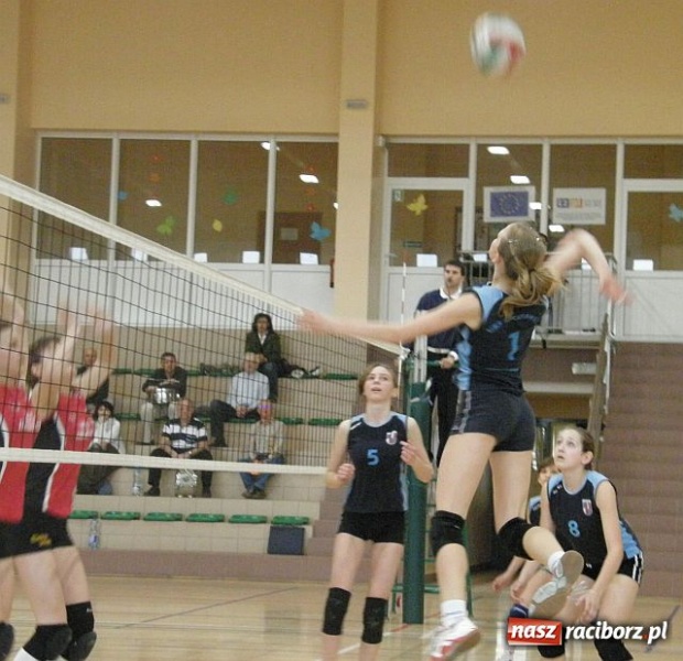 Zdjęcie w galerii na portalu naszraciborz.pl: Siatkarskich emocji w Rudniku ciąg dalszy wiadomości z regionu