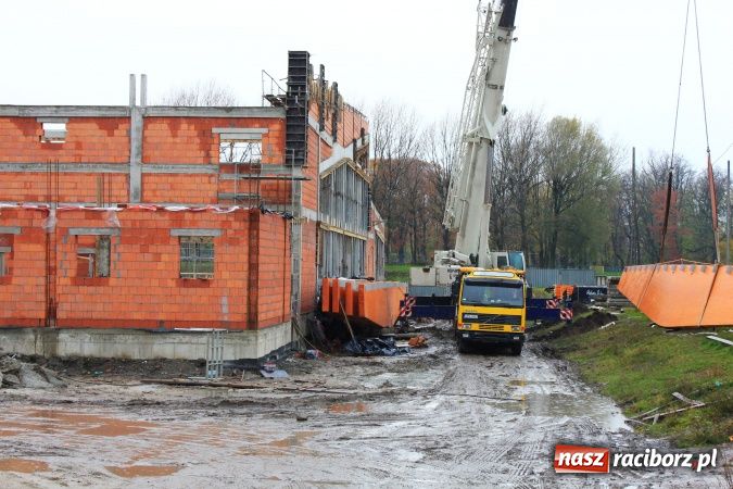 Zdjęcie w galerii na portalu naszraciborz.pl: Budowa aquaparku zgodnie z planem wiadomości z regionu