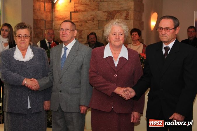 Zdjęcie w galerii na portalu naszraciborz.pl: Od 50 lat kroczą wspólną drogą życia wiadomości z regionu