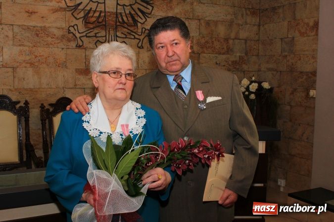 Zdjęcie w galerii na portalu naszraciborz.pl: Od 50 lat kroczą wspólną drogą życia wiadomości z regionu