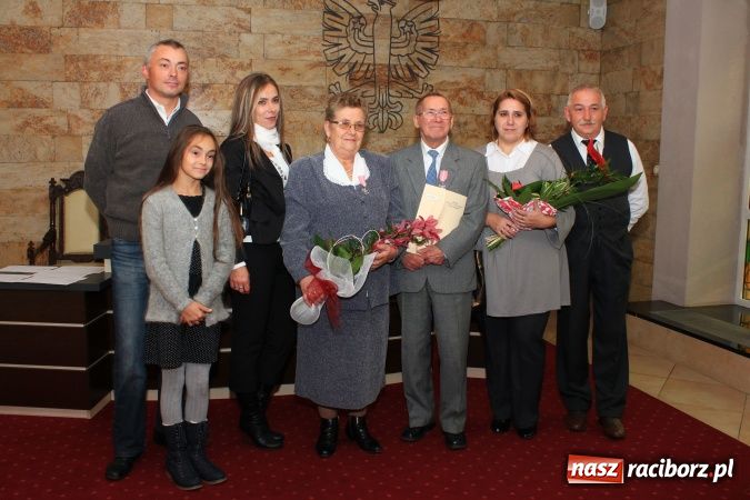 Zdjęcie w galerii na portalu naszraciborz.pl: Od 50 lat kroczą wspólną drogą życia wiadomości z regionu