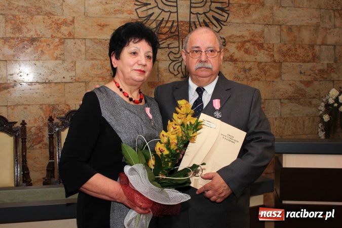 Zdjęcie w galerii na portalu naszraciborz.pl: Od 50 lat kroczą wspólną drogą życia wiadomości z regionu