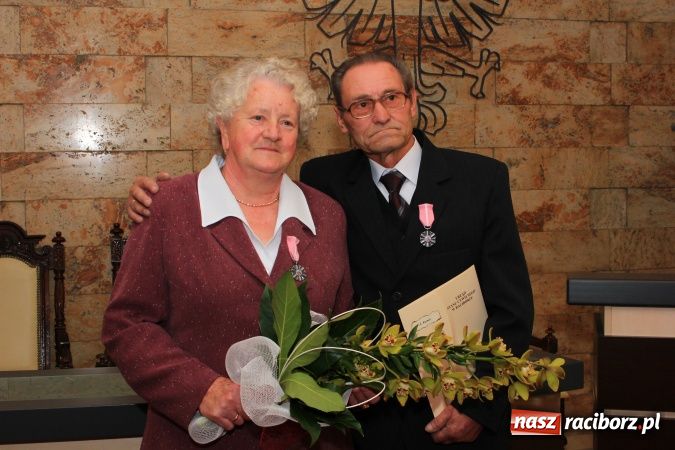 Zdjęcie w galerii na portalu naszraciborz.pl: Od 50 lat kroczą wspólną drogą życia wiadomości z regionu