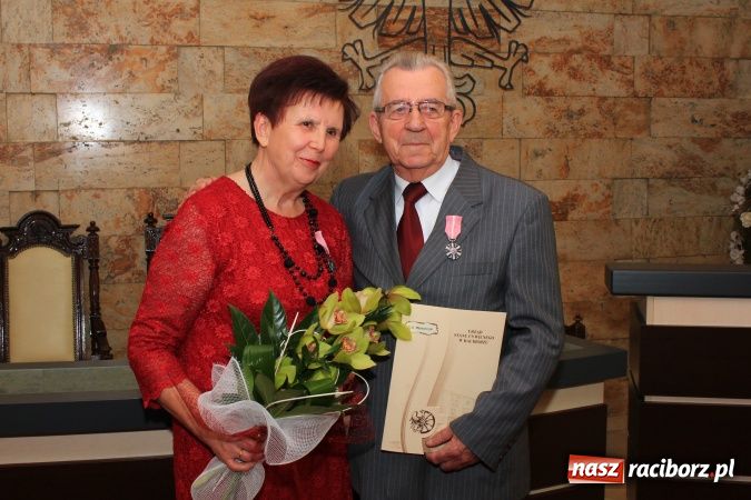 Zdjęcie w galerii na portalu naszraciborz.pl: Od 50 lat kroczą wspólną drogą życia wiadomości z regionu