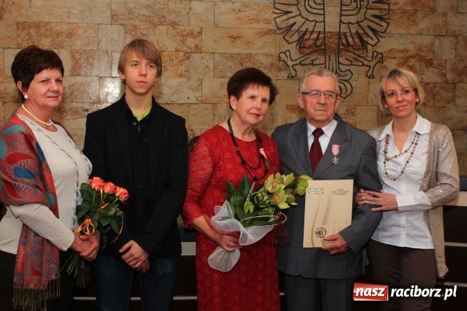 Zdjęcie w galerii na portalu naszraciborz.pl: Od 50 lat kroczą wspólną drogą życia wiadomości z regionu