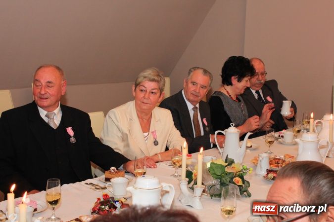 Zdjęcie w galerii na portalu naszraciborz.pl: Od 50 lat kroczą wspólną drogą życia wiadomości z regionu