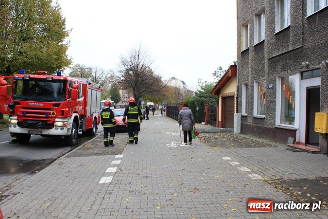 Zdjęcie w galerii na portalu naszraciborz.pl: Wodociągi zadymiły. Ludzie wezwali strażaków wiadomości z regionu
