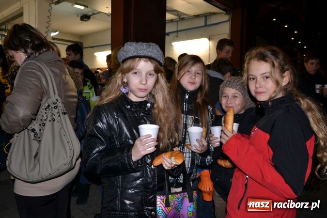 Zdjęcie w galerii na portalu naszraciborz.pl: Święty Marcin zawitał wczoraj do Krzyżanowic wiadomości z regionu