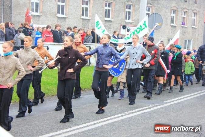 Zdjęcie w galerii na portalu naszraciborz.pl: Szkoła w Pietrowicach ma już 40 lat! wiadomości z regionu