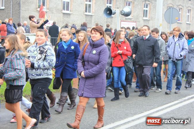 Zdjęcie w galerii na portalu naszraciborz.pl: Szkoła w Pietrowicach ma już 40 lat! wiadomości z regionu