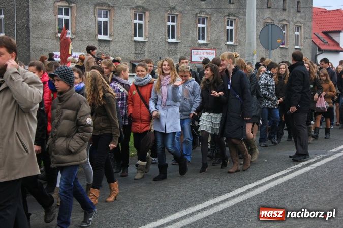 Zdjęcie w galerii na portalu naszraciborz.pl: Szkoła w Pietrowicach ma już 40 lat! wiadomości z regionu