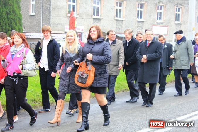 Zdjęcie w galerii na portalu naszraciborz.pl: Szkoła w Pietrowicach ma już 40 lat! wiadomości z regionu
