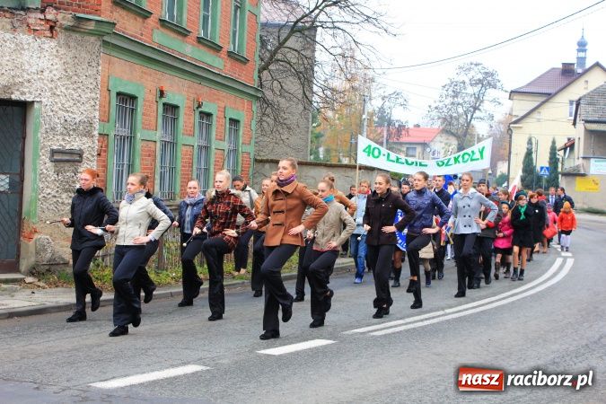 Zdjęcie w galerii na portalu naszraciborz.pl: Szkoła w Pietrowicach ma już 40 lat! wiadomości z regionu