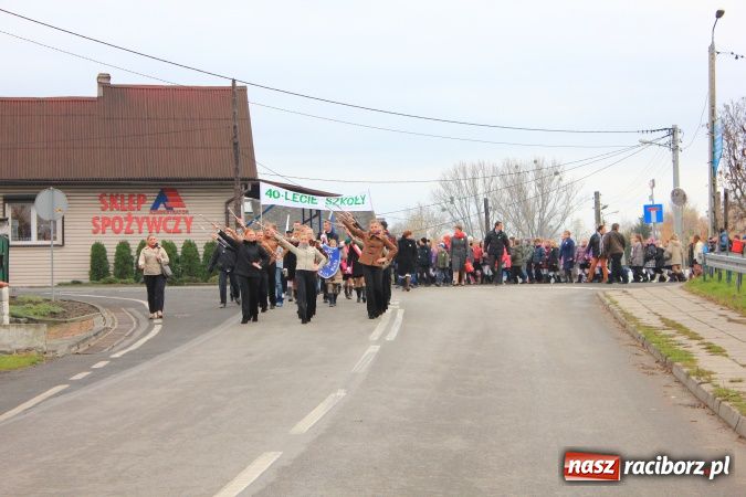 Zdjęcie w galerii na portalu naszraciborz.pl: Szkoła w Pietrowicach ma już 40 lat! wiadomości z regionu