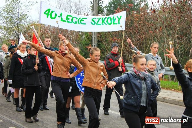 Zdjęcie w galerii na portalu naszraciborz.pl: Szkoła w Pietrowicach ma już 40 lat! wiadomości z regionu