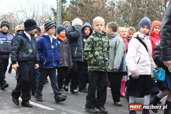 Zdjęcie w galerii na portalu naszraciborz.pl: Szkoła w Pietrowicach ma już 40 lat! wiadomości z regionu