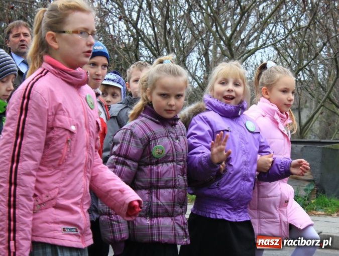 Zdjęcie w galerii na portalu naszraciborz.pl: Szkoła w Pietrowicach ma już 40 lat! wiadomości z regionu