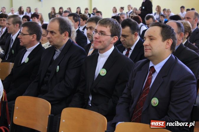 Zdjęcie w galerii na portalu naszraciborz.pl: Szkoła w Pietrowicach ma już 40 lat! wiadomości z regionu