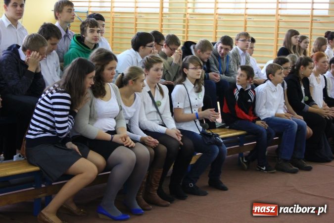 Zdjęcie w galerii na portalu naszraciborz.pl: Szkoła w Pietrowicach ma już 40 lat! wiadomości z regionu