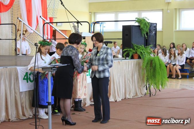 Zdjęcie w galerii na portalu naszraciborz.pl: Szkoła w Pietrowicach ma już 40 lat! wiadomości z regionu