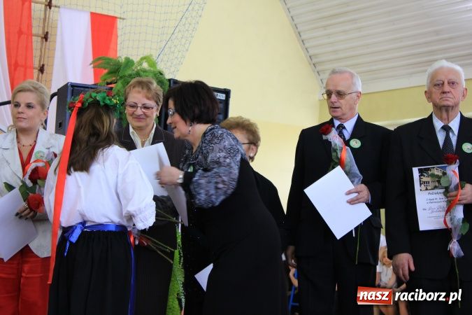 Zdjęcie w galerii na portalu naszraciborz.pl: Szkoła w Pietrowicach ma już 40 lat! wiadomości z regionu