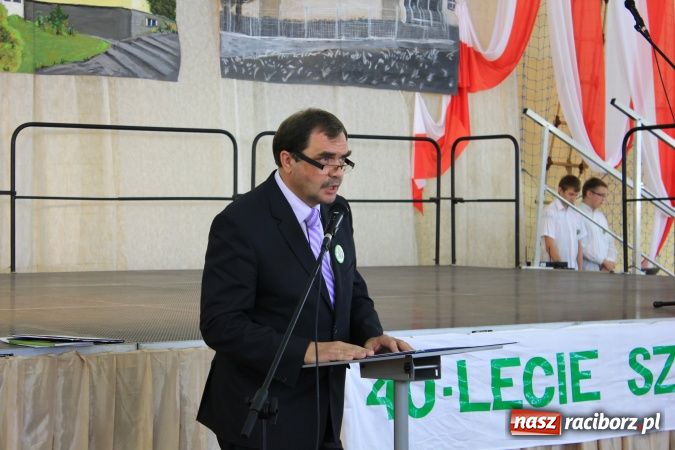 Zdjęcie w galerii na portalu naszraciborz.pl: Szkoła w Pietrowicach ma już 40 lat! wiadomości z regionu